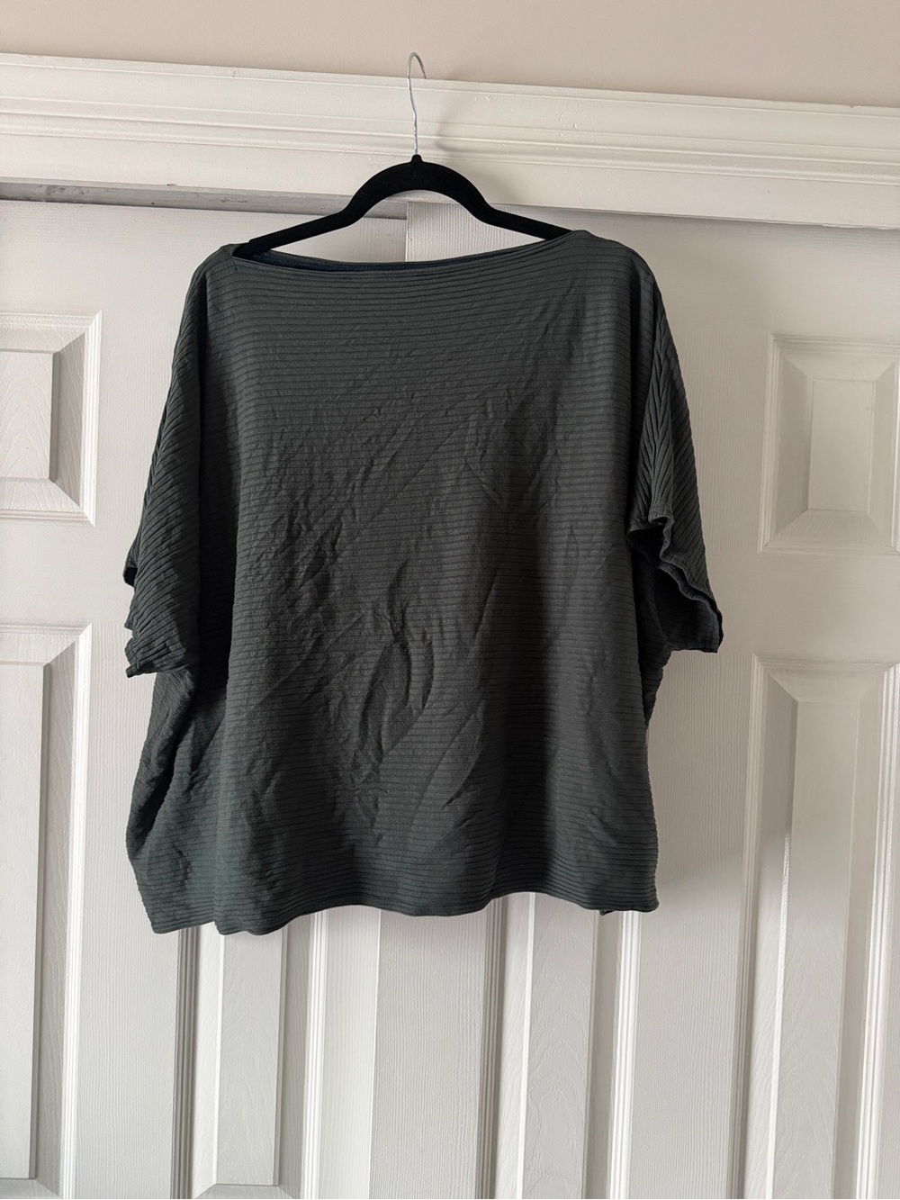 Hackwith Design House boatneck cropped top size 3/4
